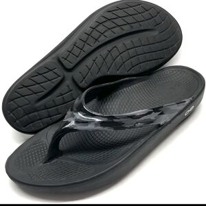 OOFOS Black Camouflage Sandals
